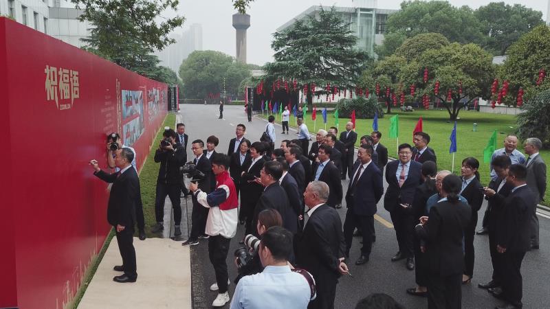 金狮贵宾会·宾至如归-尊贵显赫