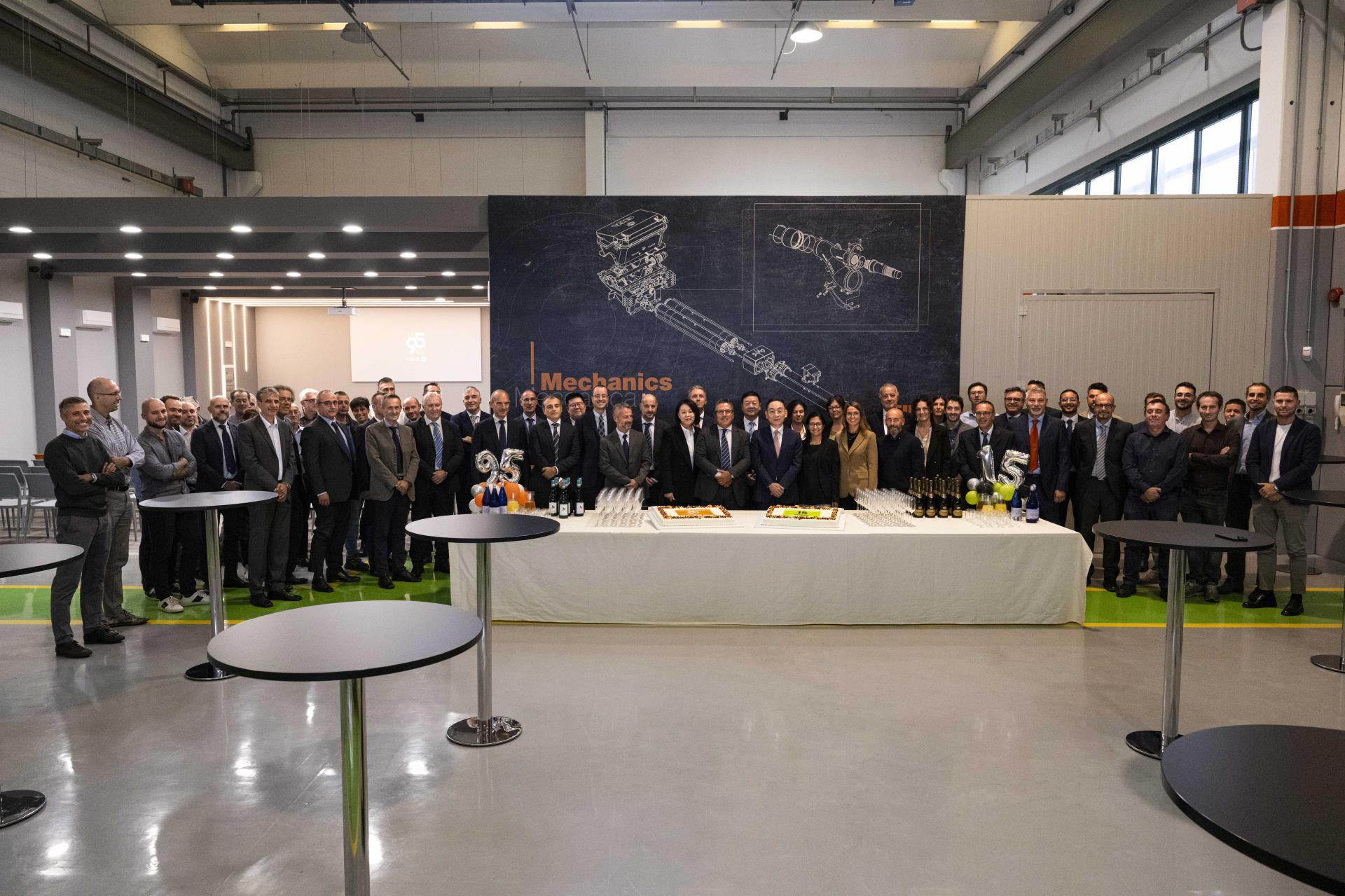 金狮贵宾会·宾至如归-尊贵显赫