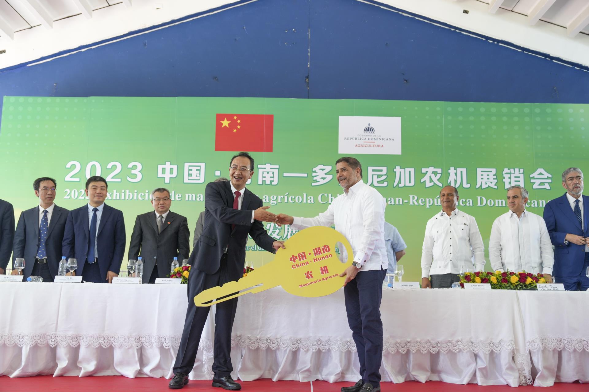 金狮贵宾会·宾至如归-尊贵显赫